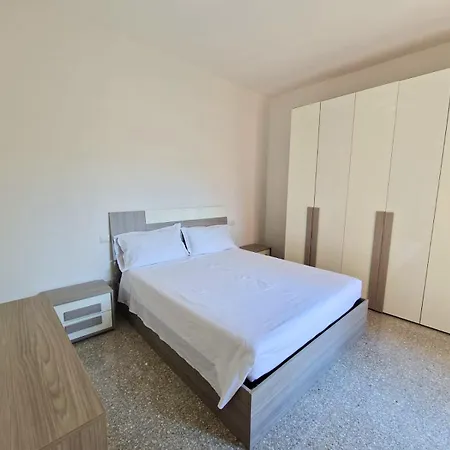 Uddin's Den Apartment Civitanova Marche